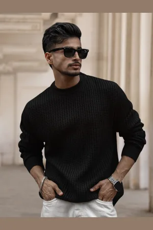 Powerlook Men Solid Round Neck T-shirt