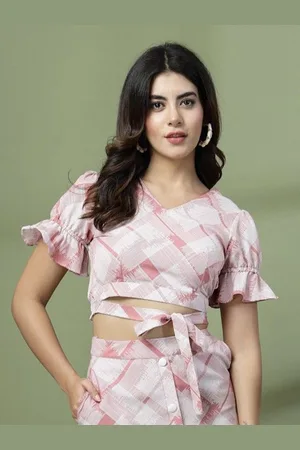 DressBerry Women Floral Printed Flutter Sleeve Crepe Wrap Crop Top