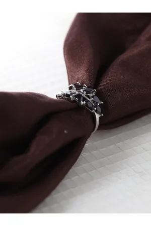 Exotic India Garnet Stone Sterling Silver Leaf Design Ring