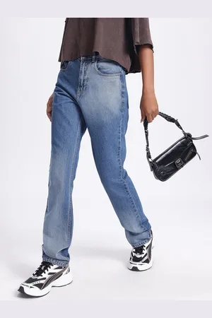 DressBerry Women Timeless Straight Fit Jeans