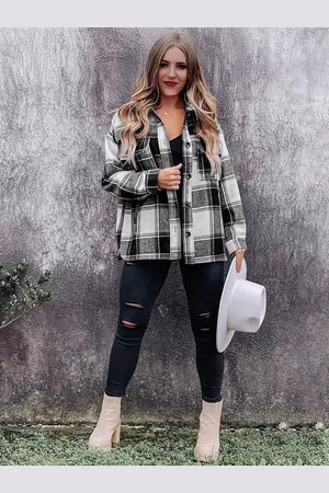 Stylecast Women Relaxed Fit Spread Collar Checked Casual Shirt