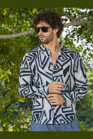 Campus Men Comfort Fit Spread Collar Abstract Printed Casual Shirt