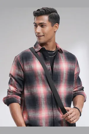 Highlander Men Opaque Checked Casual Shirt