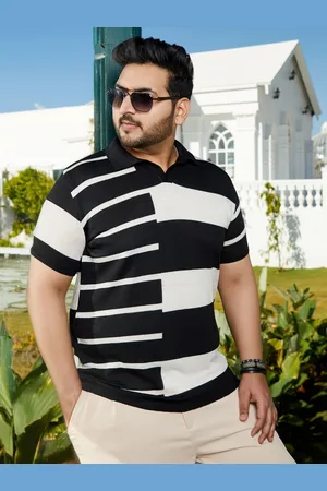 Instafab Men Colourblocked Polo Collar Pockets T-shirt