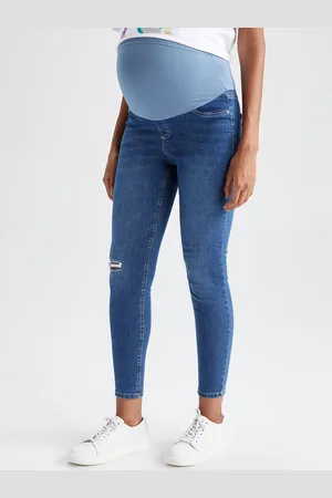 DeFacto Women Maternity Mildly Distressed Light Shade Cropped Stretchable Jeans