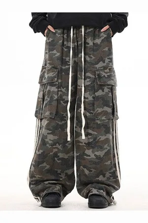 DressBerry Women Camouflage Printed Cargos Trousers
