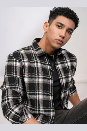 Highlander Men Relaxed Fit Spread Collar Checked Casual Shirt