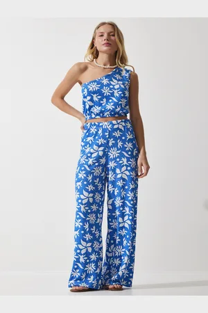 Happiness istanbul Floral Printed One-Shoulder Casual Top With Palazzos