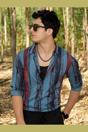 Campus Men Comfort Fit Spread Collar Vertical Striped Casual Shirt
