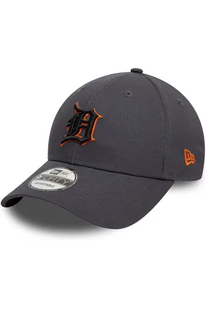 New Era Men Embroidered Baseball Cap