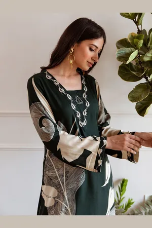 Ishin Floral Printed V-Neck Straight Kurta With Trousers