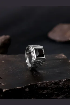 GIVA 925 Silver Rhodium-Plated Cubic Zirconia Adventurous Ring For Him