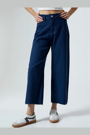 Koton Women Straight Fit High-Rise Dark Shade Clean Look Stretchable Cropped Jeans
