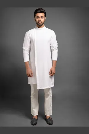 OOMPH Mandarin Collar Angrakha Straight Kurta