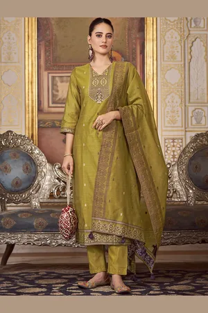 HRITIKA Women Ethnic Motifs Regular Kurta with Trousers & With Dupatta