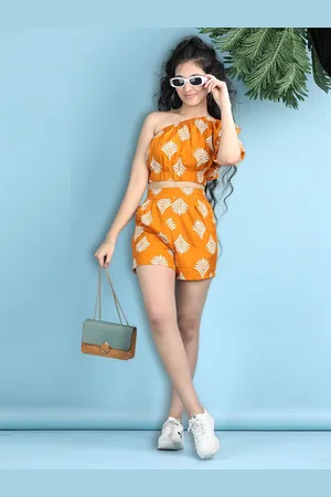 Cutiekins Girls Printed One Shoulder Top With Shorts