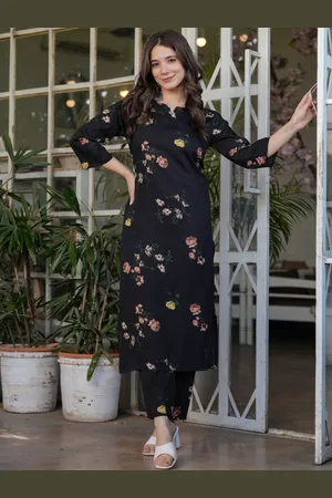 DIVASTRI Women Floral Printed Regular Kurta with Trousers & With Dupatta