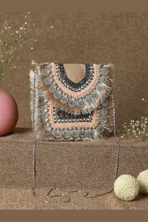 Priyaasi Brown Oversized Swagger Handheld Bag