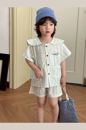 LULU & SKY Boys Striped Pure Cotton T-shirt With Shorts