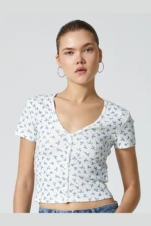 Koton Women Printed V-Neck Crop T-shirt