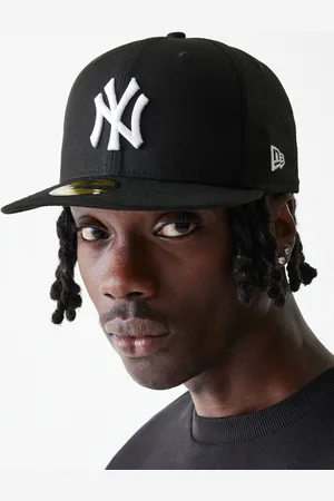 New Era Men Embroidered New York Knicks Baseball Cap