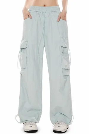 DressBerry Women Regular Fit Mid-Rise Cargos Trousers