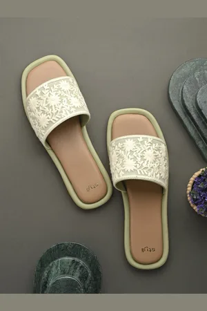Styli Women Embellished Open Toe Flats with Embroidered