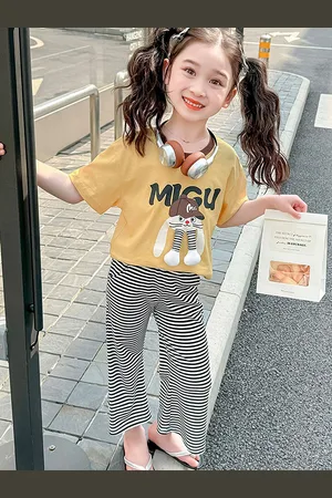 LULU & SKY Girls Animal Graphic Printed Round Neck T-shirt With Trousers