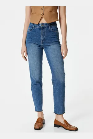 Koton Women Mom Fit Mid-Rise Light Fade Cropped Stretchable Jeans