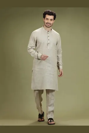 OOMPH Mandarin Collar Straight Kurtas