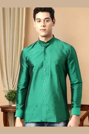 TATTVA Men Green Relaxed Slim Fit Casual Shirt