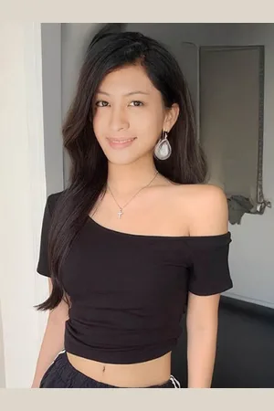 Stylecast Off-Shoulder Cotton Bardot Crop Top