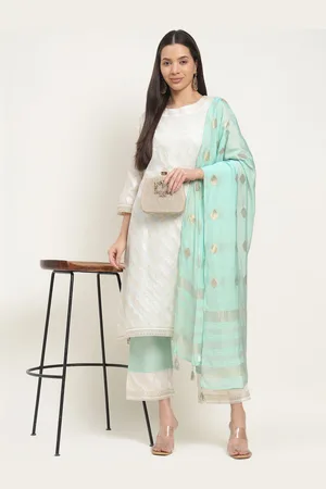 ZARI Women Floral Embroidered Regular Kurta with Trousers & With Dupatta