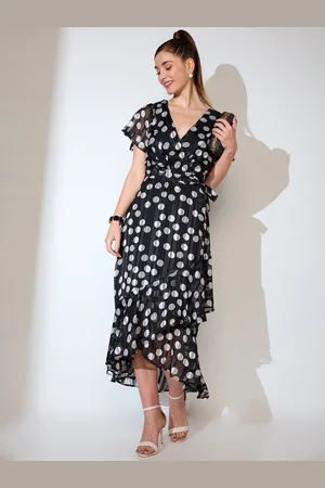 Globus Women Black Polka Dot Flared Sleeves Waist Tie-Up RuffleTulip Hem A-line Midi Dress