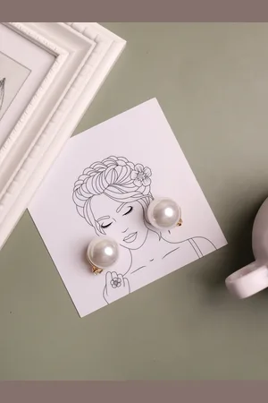 CURIO COTTAGE White Pearl Stud Earrings