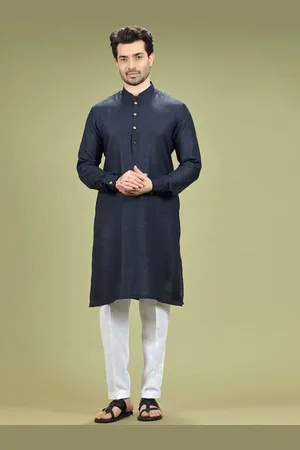 OOMPH Mandarin Collar Straight Kurtas