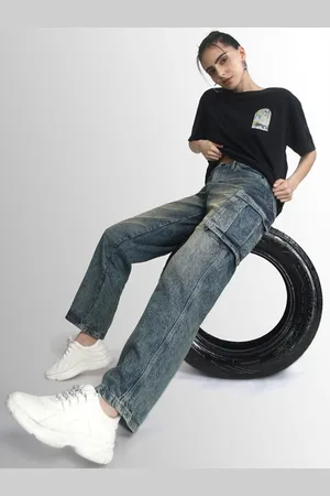 Bene Kleed Women Classic Relaxed Fit High-Rise Low Distress Jeans