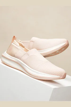 Cult Women Grace Walking Shoes