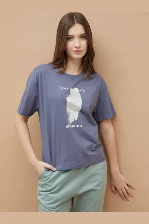 Lifestyle Women Floral Printed Extended Sleeves Pockets T-shirt