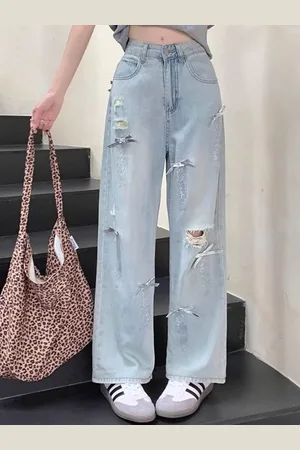 Stylecast Women Highly Distressed Jeans