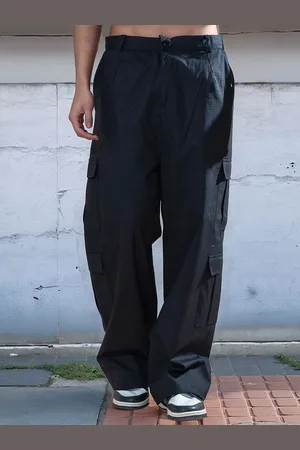 HERE&NOW Men Mid-Rise Cargos Trousers