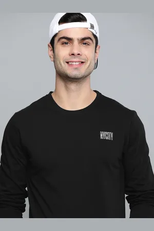 HERE&NOW HERENOW Men Black Pure Cotton Solid Round Neck Pure Cotton T-shirt