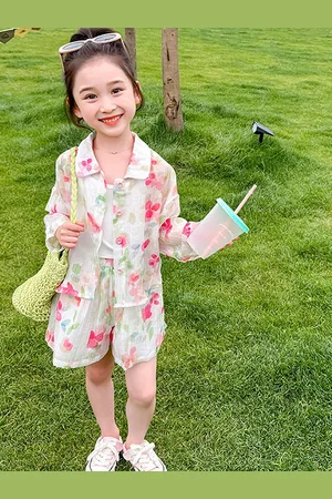 LULU & SKY Girls Floral Printed Shirt with Shorts