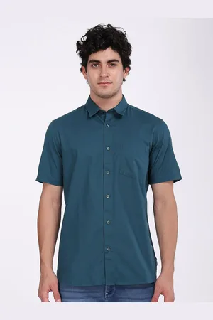 Indian Terrain Men Classic Slim Fit Opaque Casual Shirt