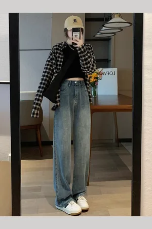 Stylecast Women Light Fade Jeans