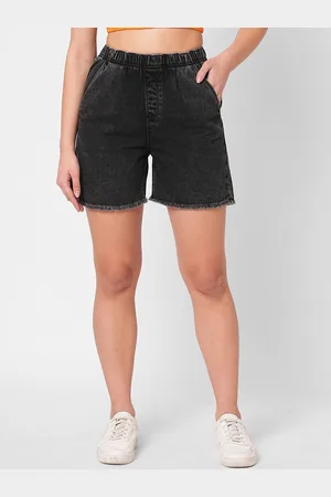 Mast & Harbour Women Cotton Slim Fit Mid-Rise Shorts