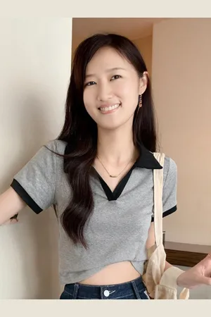 Stylecast Shirt Collar Crop Top