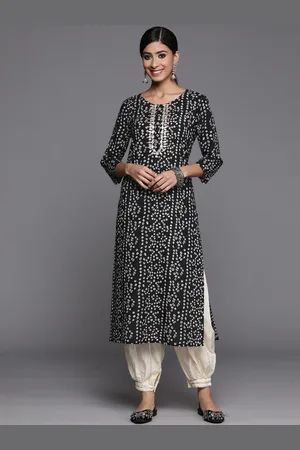 Varanga Bandhani Printed Gotta Patti Kurta