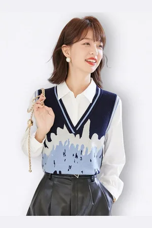 JC Collection Women Graphic Self Design V Neck Sweater Vest