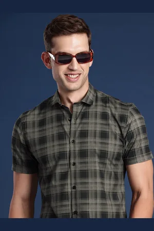 Mast & Harbour Men Standard Checked Casual Shirt